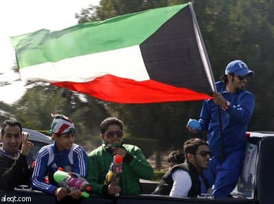 الكويتيون يحتفلون بذكرى اليوم الوطني ويوم التحرير والتي توافق 25 و 26 فبراير