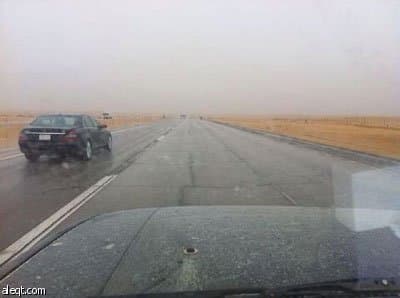 الرياض تستقبل إجازة الربيع بزخات المطر .. (تحديث مستمر)