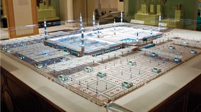 تغيير مجسمي الحرمين الشريفين في المتحف الوطني لإبراز مشاريع التوسعة