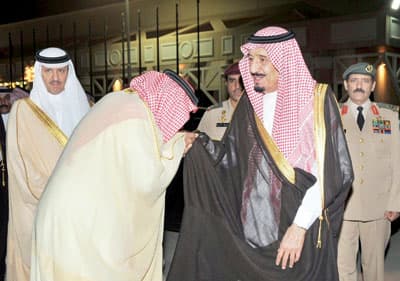 وزير الدفاع يتفقد قيادة القوات الشمالية