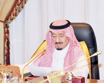 وزير الدفاع يتفقد قيادة القوات الشمالية