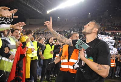 اليوفي يستعيد أمجاده ويتوج بلقب الدوري الإيطالي