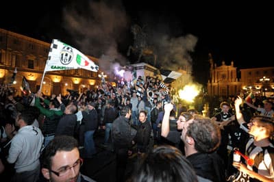 اليوفي يستعيد أمجاده ويتوج بلقب الدوري الإيطالي