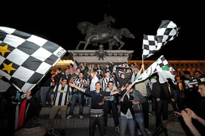 اليوفي يستعيد أمجاده ويتوج بلقب الدوري الإيطالي