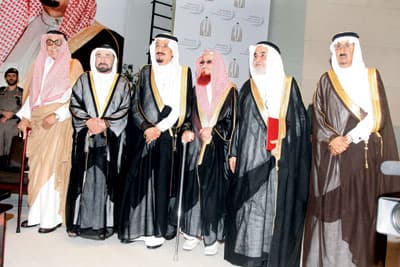 تدشين جائزة الملك عبد العزيز لأحسن كتاب في 10 فروع