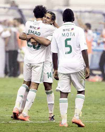 إذا تجلى الأهلي.. يغيب الهلال
