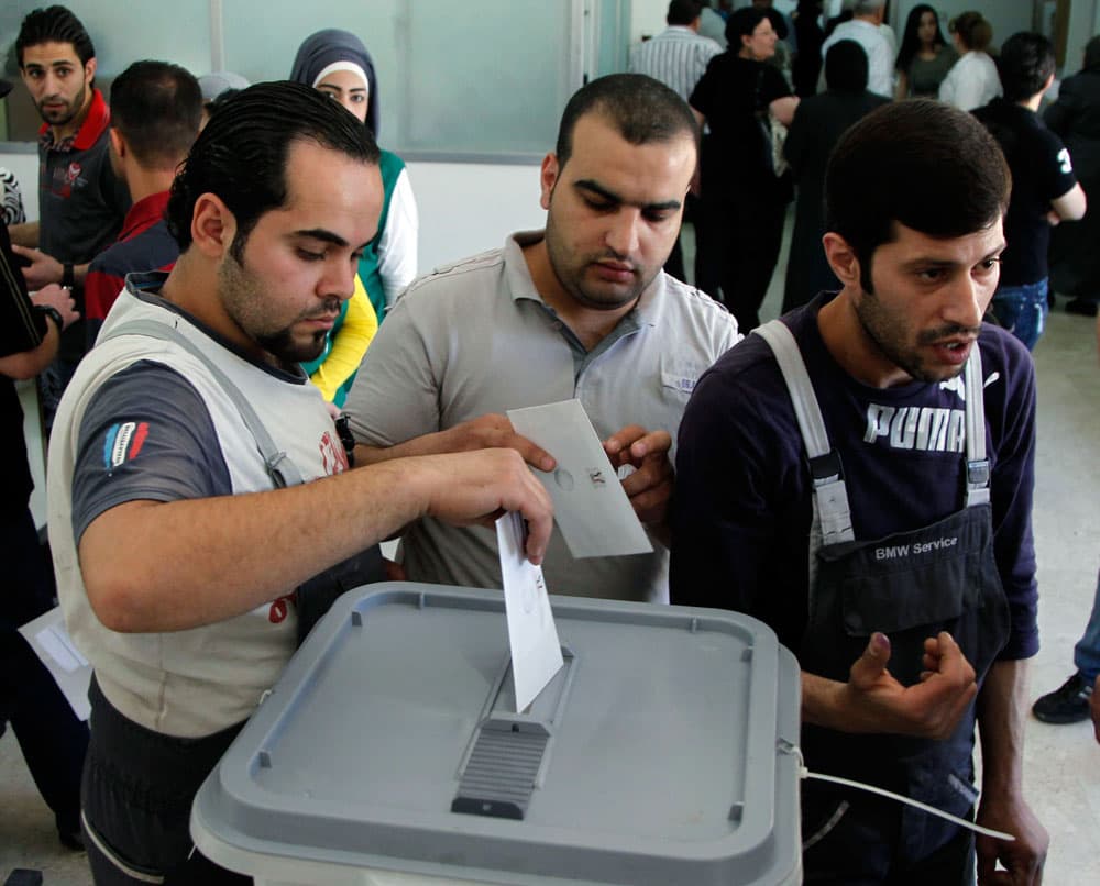 الحكومة السورية: الاقبال كبير على الانتخابات والمعارضة ترفضها