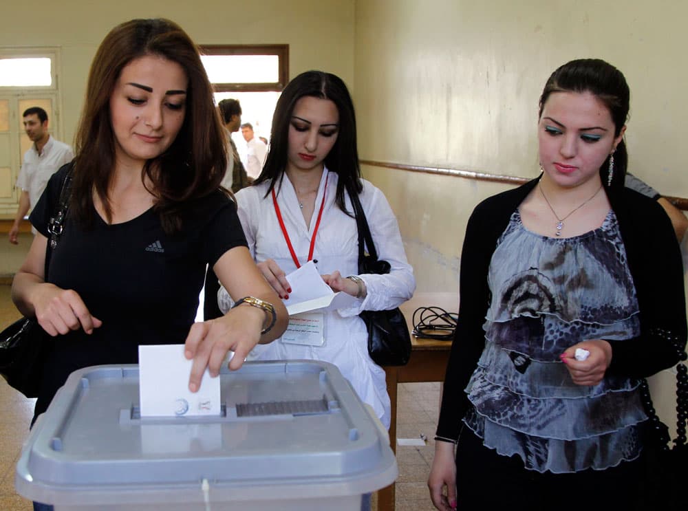 الحكومة السورية: الاقبال كبير على الانتخابات والمعارضة ترفضها