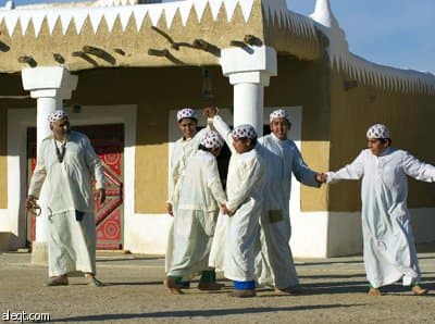 الألعاب الشعبية القديمة في السعودية تبث روح التنافس في الماضي