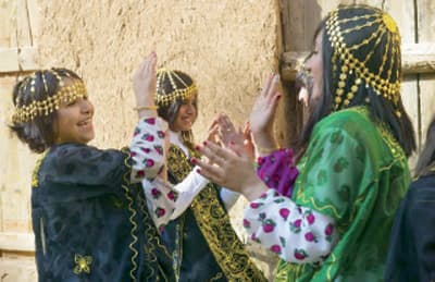 الألعاب الشعبية.. ألفة ومحبة جمعت الناس قديماً وملأت فراغهم