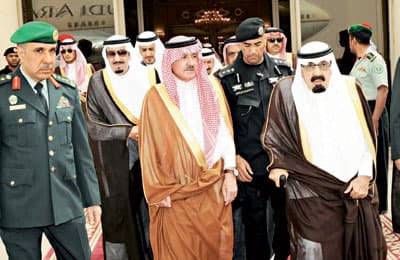 خادم الحرمين الشريفين يصل جدة