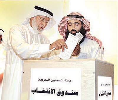 «الشباب» يصارعون لإنهاء هيمنة الوجوه القديمة على هيئة الصحفيين