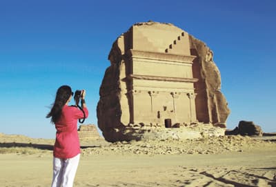 49 % يرجحون كفة السياحة المحلية نتيجة توتر الأوضاع العربية