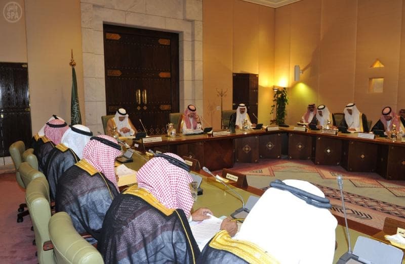 مجلس منطقة الرياض يناقش توفر وسائل السلامة في المدارس..ومستوى الخدمات في المرافق الخاصة بمحطات الوقود