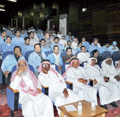 63 عاماً من العطاء تجمع متقاعدي صناعي جدة في «لمسة وفاء»