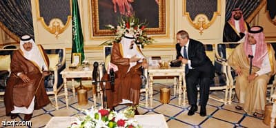 الملك: ما أنا إلا خادم للعالمين الإسلامي والعربي - فيديو