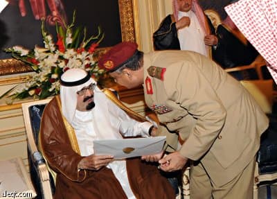 الملك: ما أنا إلا خادم للعالمين الإسلامي والعربي - فيديو