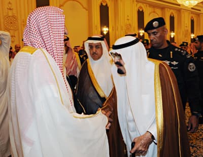 الملك: ما أنا إلا خادم للعالمين الإسلامي والعربي - فيديو