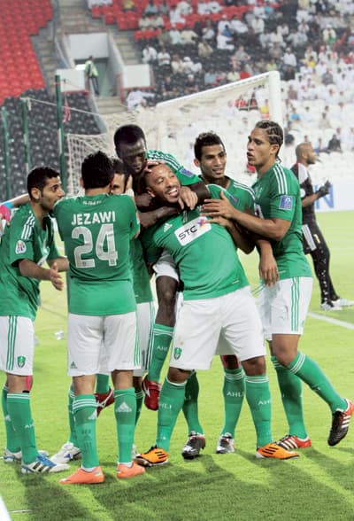 الأهلي يمزق «جزيرة العناكب»