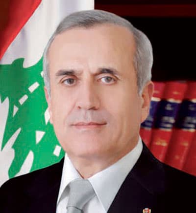 الملك للبنانيين: نتطلع إلى إنهاء أزمة لبنان وتجنيبه شبح الحرب الأهلية