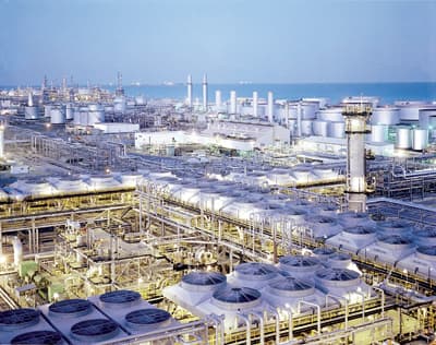 «أرامكو» تكرر 8 ملايين برميل يوميا بحلول 2020