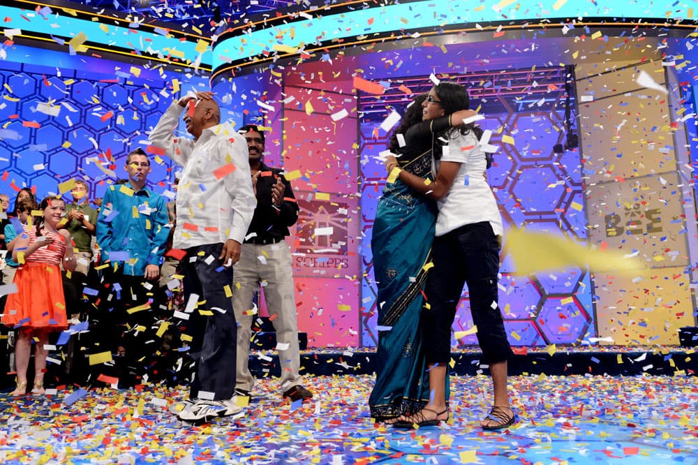 فوز الفتاة في مسابقة التهجئه في الولايات المتحدة الأمريكية ميريلاند