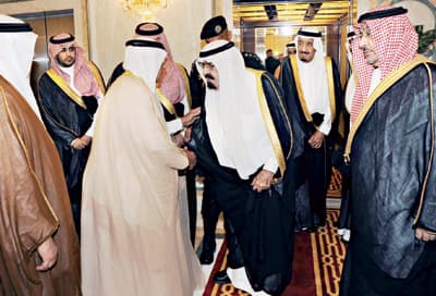الملك للسفراء: سنعرف مَنْ منكم سيغلق مكتبه