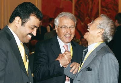 علي النعيمي وزير البترول في حديث باسم مع وزير النفط القطري وشكيب خليل وزير النفط الجزائري السابق