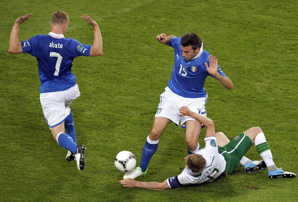 إيطاليا وأسبانيا إلى دور الثمانية في يورو 2012