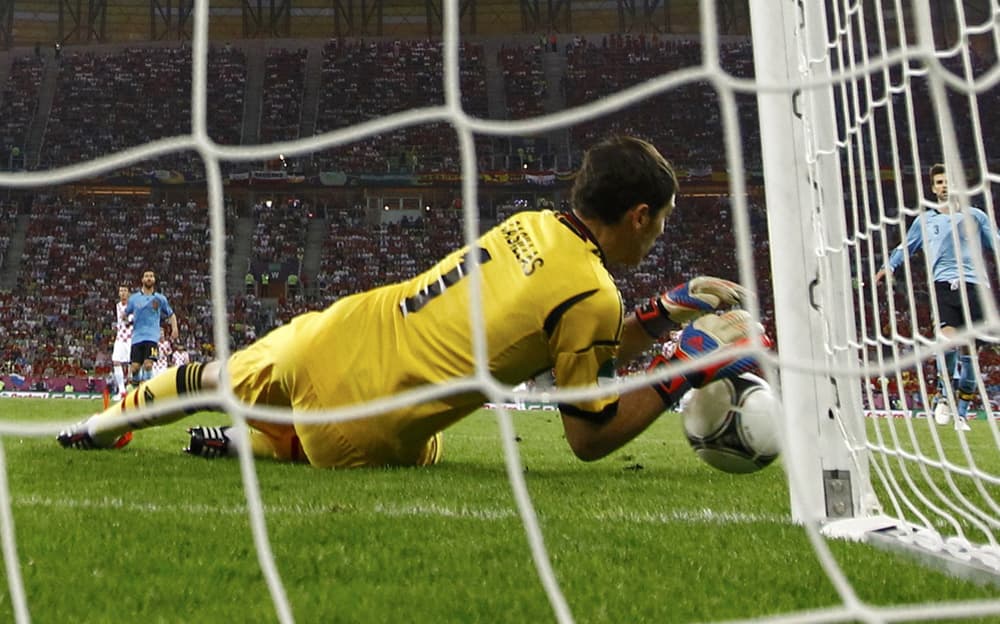 إيطاليا وأسبانيا إلى دور الثمانية في يورو 2012
