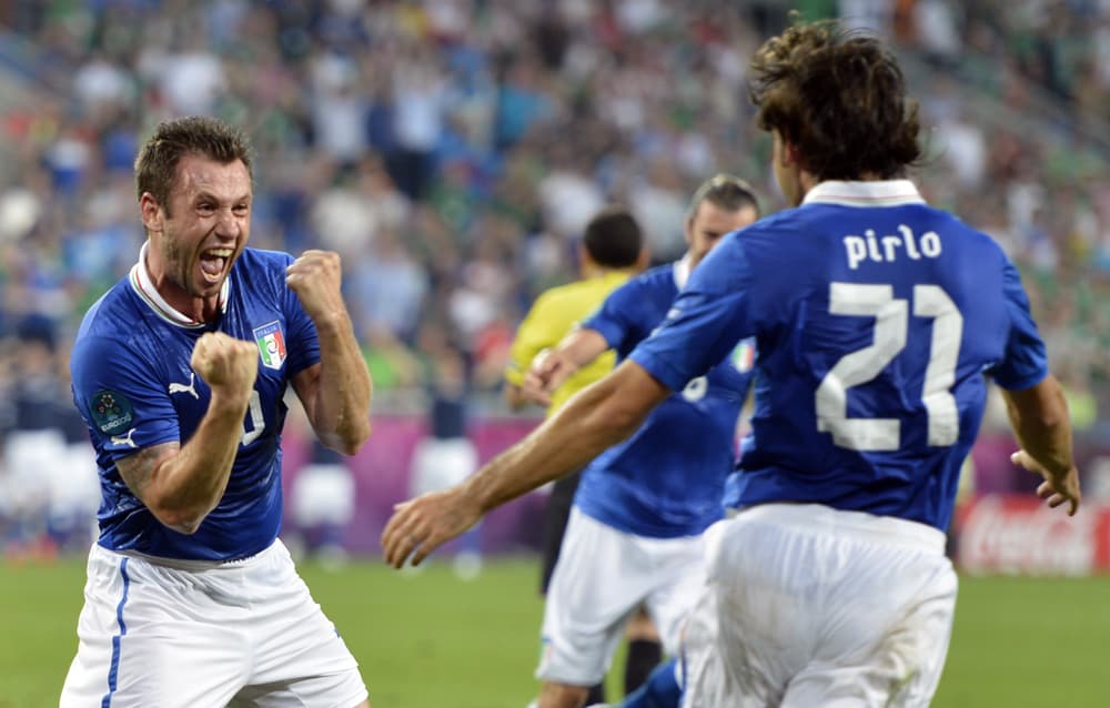 إيطاليا وأسبانيا إلى دور الثمانية في يورو 2012