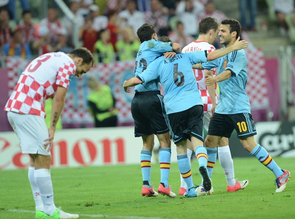 إيطاليا وأسبانيا إلى دور الثمانية في يورو 2012