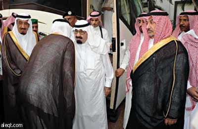 خادم الحرمين يصل جدة