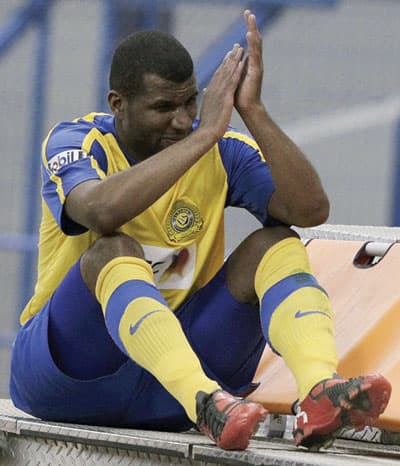 المطوع: نريد عزيز.. رئيس النصر: «تم»
