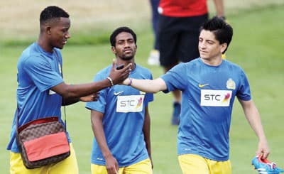 المطوع: نريد عزيز.. رئيس النصر: «تم»