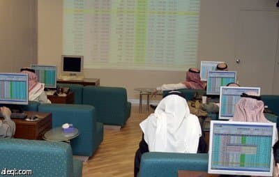 الأسهم السعودية تواصل خسائرها فاقدة 50 نقطة (0.75%-)