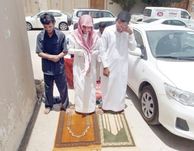 جمعة تحت الشمس