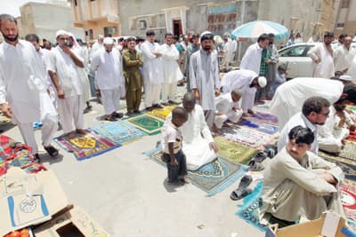 جمعة تحت الشمس