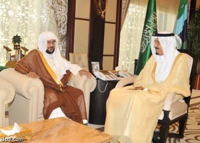 ولي العهد يستقبل رئيس الحسبة