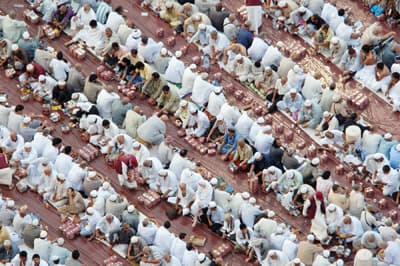 في انتظار أذان المغرب