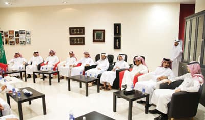 مرضى الإيدز يطالبون وزارة العمل بتوظيفهم