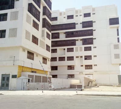 ضبط سارقي مكيفات مستشفى الولادة في المدينة المنورة