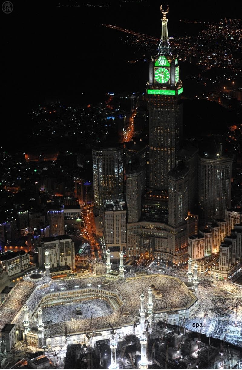 مليوني مصل يشهدون ختم القرآن الكريم في المسجد الحرام