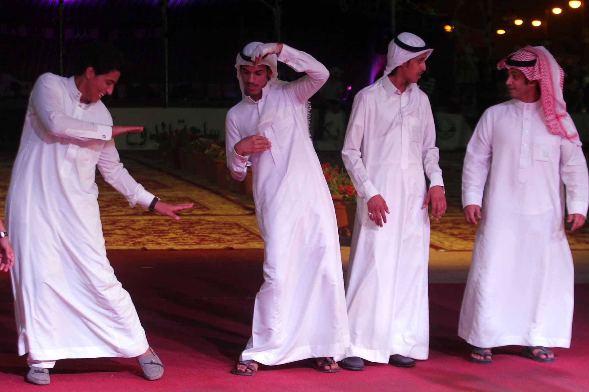 بالصور.. احتفالات العيد في ساحة الدوح