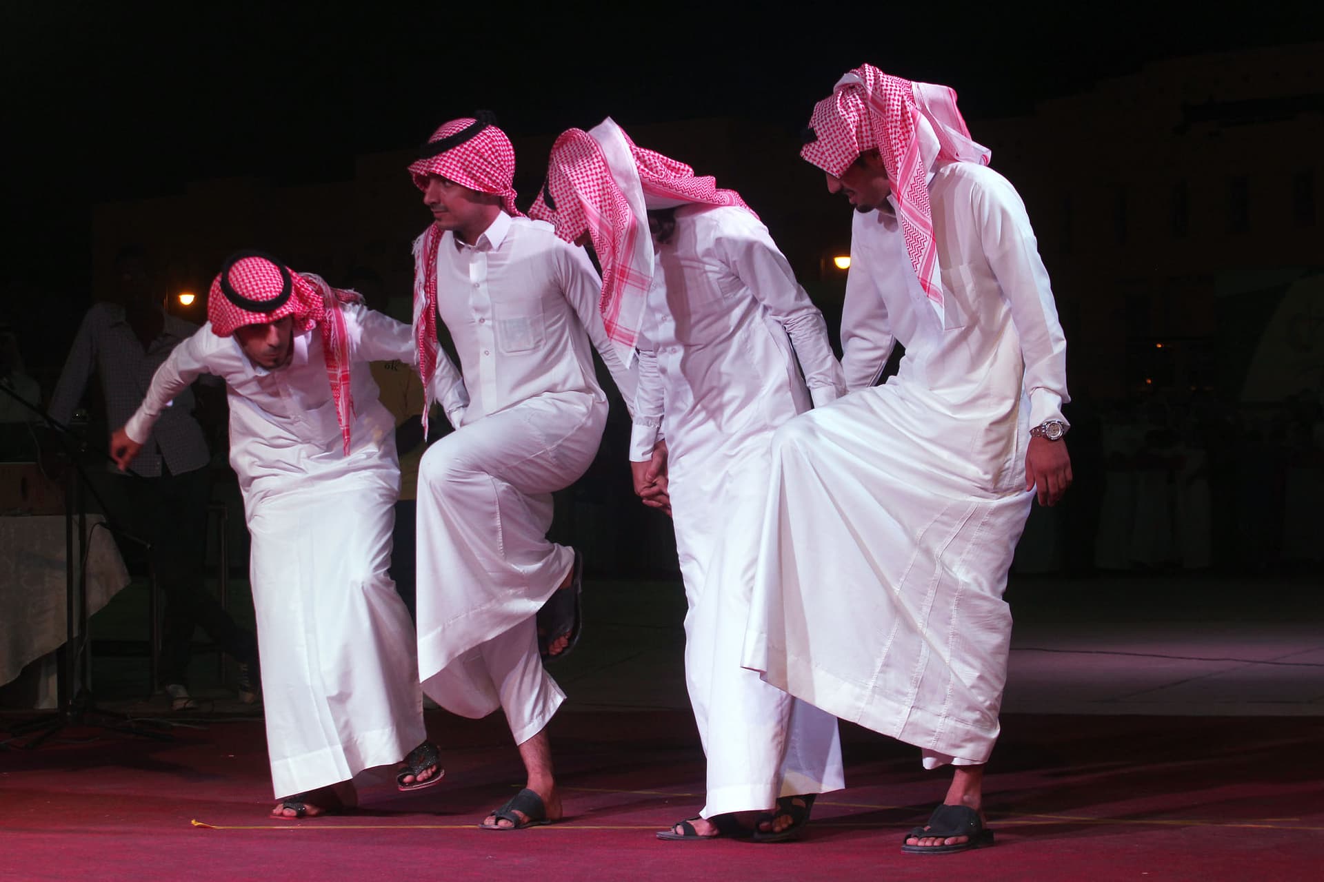 بالصور.. احتفالات العيد في ساحة الدوح