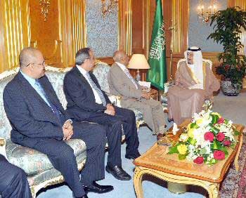 نائب خادم الحرمين الشريفين يستقبل دولة رئيس وزراء الجمهورية اليمنية