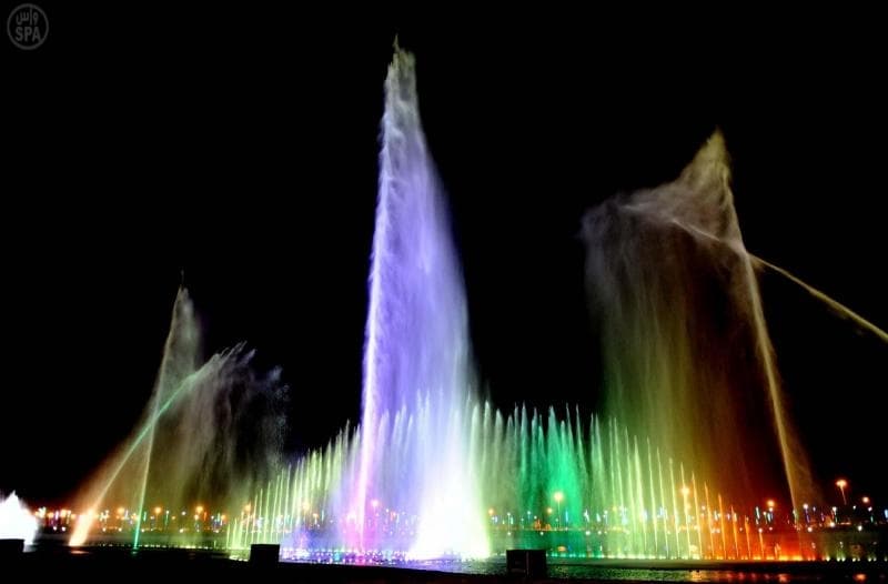 الأحساء تدخل موسوعة جينيس بأكبر نافورة تفاعلية وأكبر جرة فخارية