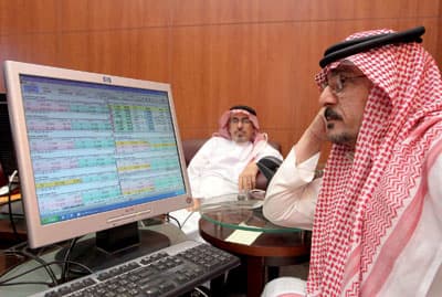 بضغط من «سابك».. مؤشر السوق يتراجع 1.5 %