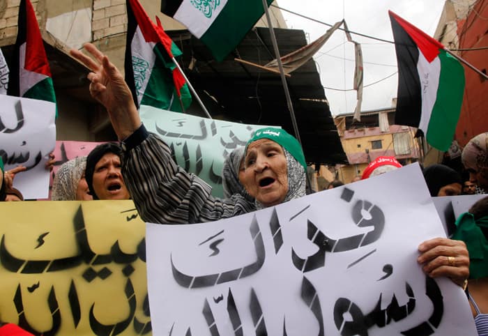 أمريكا  تلجأ إلى التلفزيون ويوتيوب لتهدئة غضب المسلمين