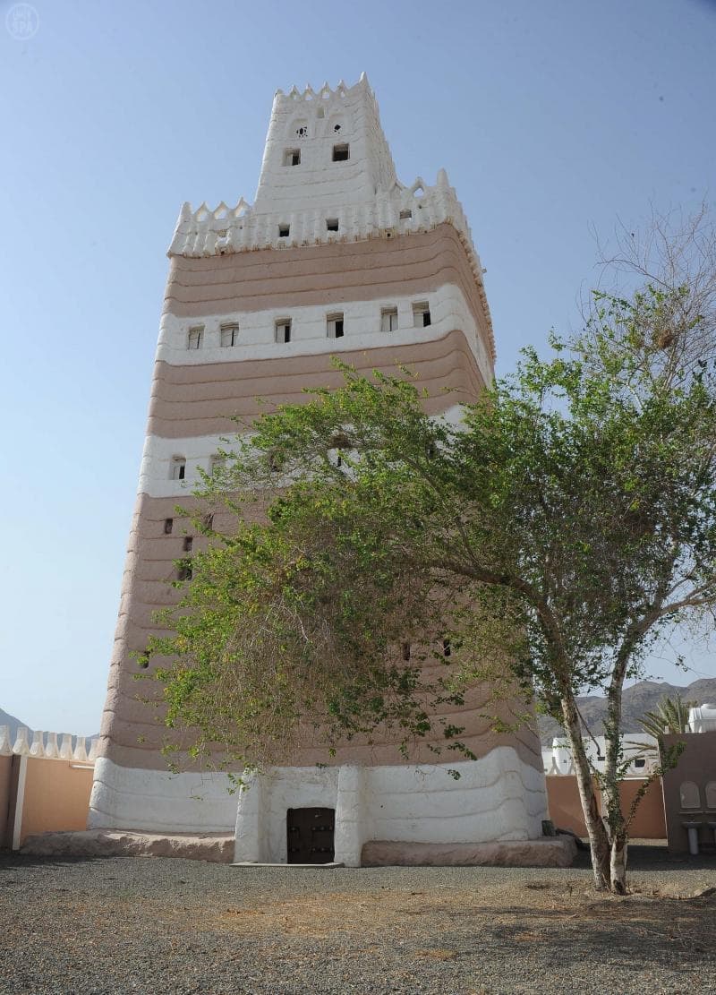 قصة مصورة : نجران عاصمة القصور والقلاع الأثرية